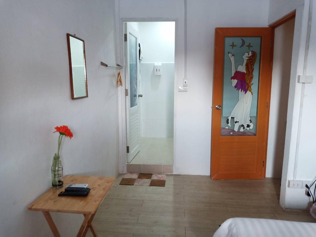 D House Hostel Банкок Екстериор снимка
