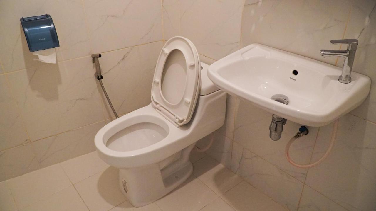 D House Hostel Банкок Екстериор снимка