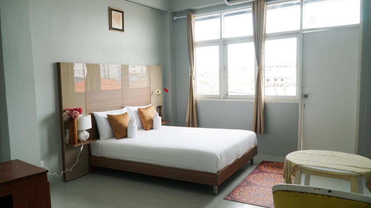 D House Hostel Банкок Екстериор снимка